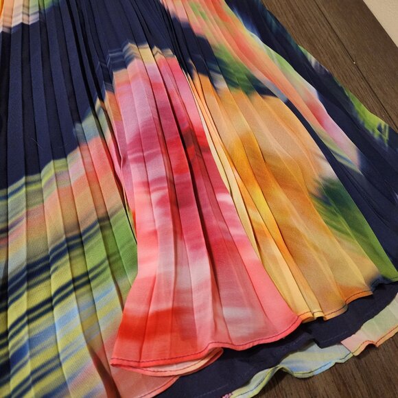 Maggy London Frankie Dress NWT Size 4 Small Snag on Sleeve - Picture 5 of 12